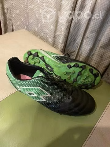 Chutiadores LOTTO talla 43,5
