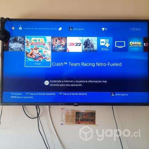 Play Station 4 + 2 controles - Imagen 2