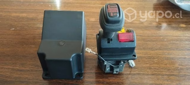 Comando Joystick para Levante Tolva - Imagen 4