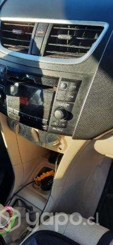 Vendo Dzire Swif (sedán) por apuro