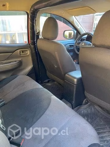 Camioneta mitsubishi 4x4 2016
