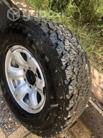 Neumático 255/70/R16 y llanta fierro - Imagen 4