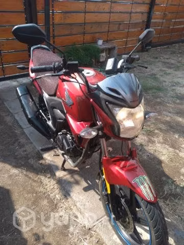 MOTO HONDA CB 150 F     INVICTA