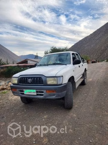 TOYOTA HILUX 2001 4x2 3.0 DIESEL 5L