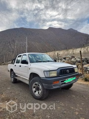 TOYOTA HILUX 2001 4x2 3.0 DIESEL 5L