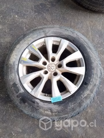 Llanta Aluminio Detalle Con Neumático Volkswagen A
