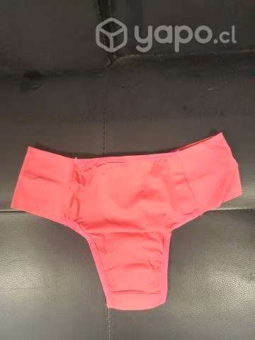 Ropa interior femenina
