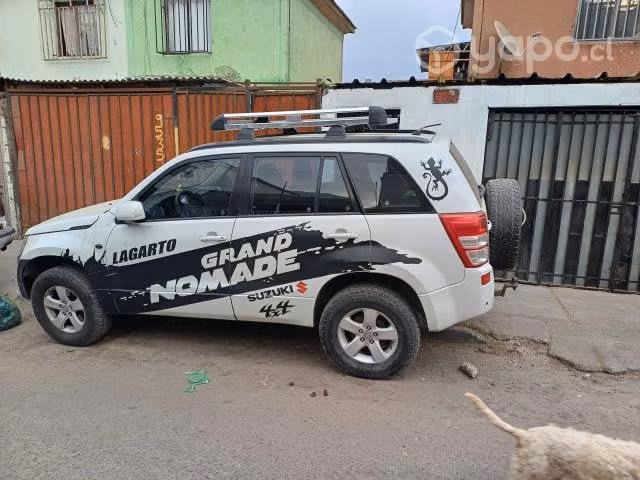 SUZUKI NOMADE