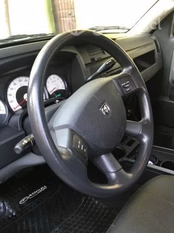 Dodge dakota 2011
