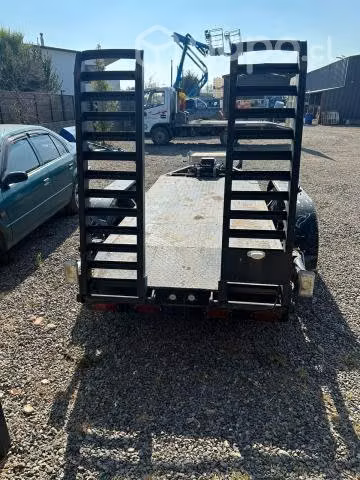 Carro arrastre americano con frenos inercia