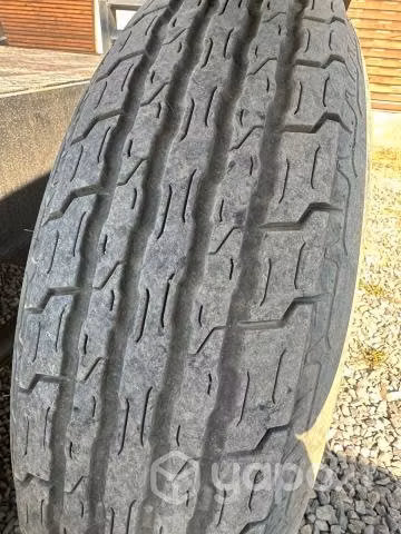 Carro arrastre americano con frenos inercia