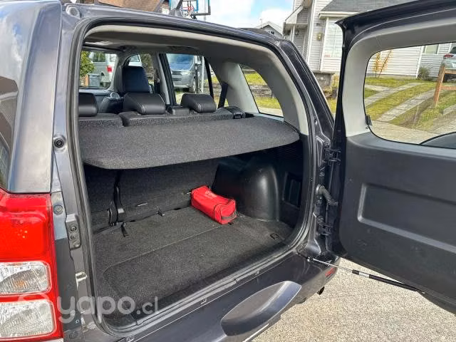 Suzuki Grand Nomade 2014 4X4 NAV
