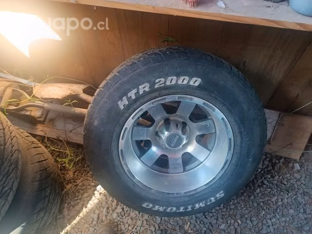 Vendo llantas y neumáticos