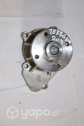 Bomba de agua Nissan Terrano 2.4 2013