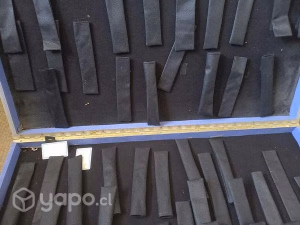 Caja de madera gruesa para guardar cosas