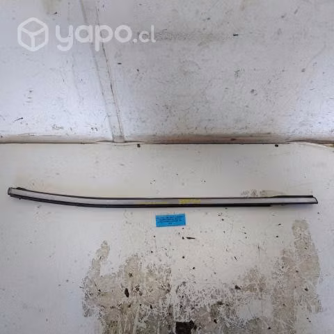 Moldura lame vidrio crom tras der (FRF151) Ranger