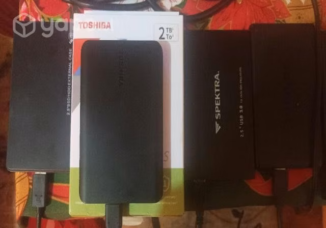 Discos duros externos y otros accesorios - Imagen 5