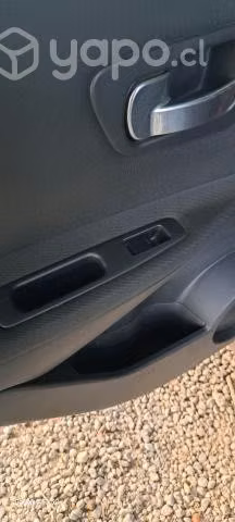 Nissan qashqai 2012