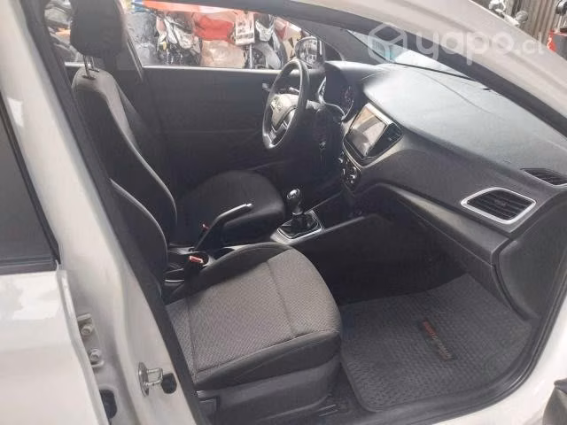 Hyundai accent 2021