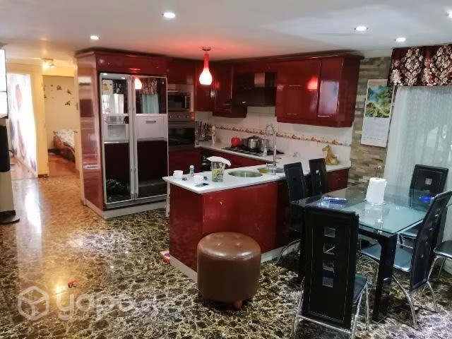 Se arrienda casa para uso comercial