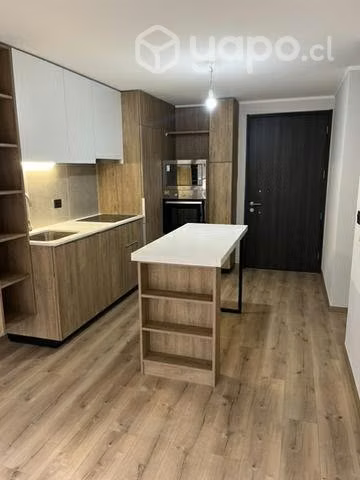 Arriendo 2 piezas y 2 baños semi amoblado