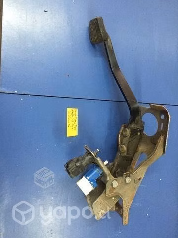 Pedal freno Ford Ranger 3.2 2014