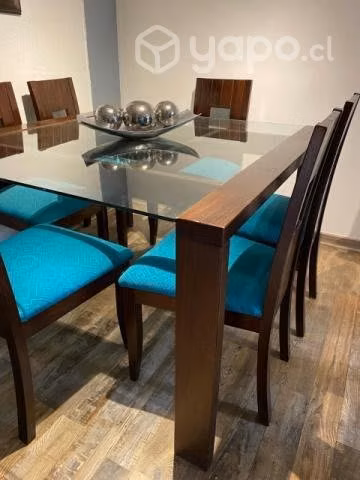 Comedor casi nuevo