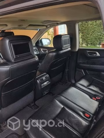 Nissan pathfinder 2017