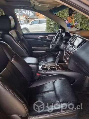 Nissan pathfinder 2017