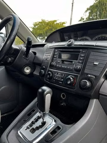Ssangyong stavic 2009