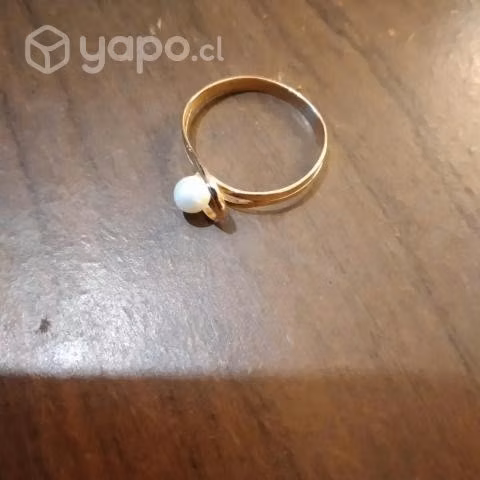Anillo de oro 18k