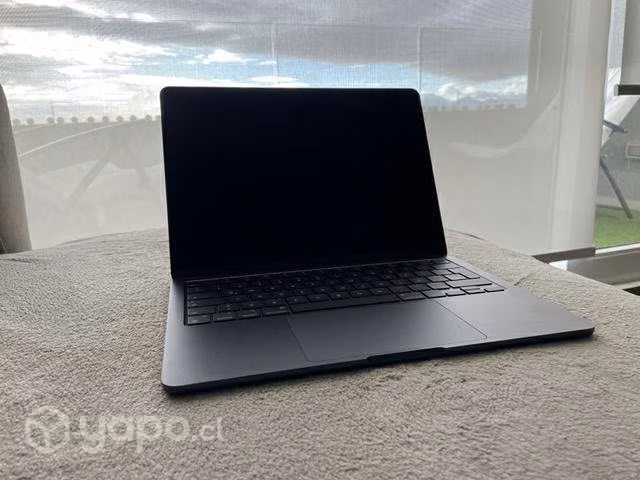 MacBook Air m2 azul medianoche - Imagen 5