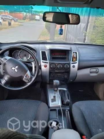 Jeep Mitzuvichi Montero Sport, año 2012.