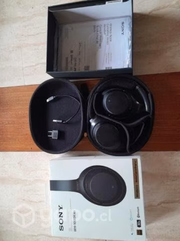 Audifono Sony Wh-1000xm3 con cancelacion de ruido