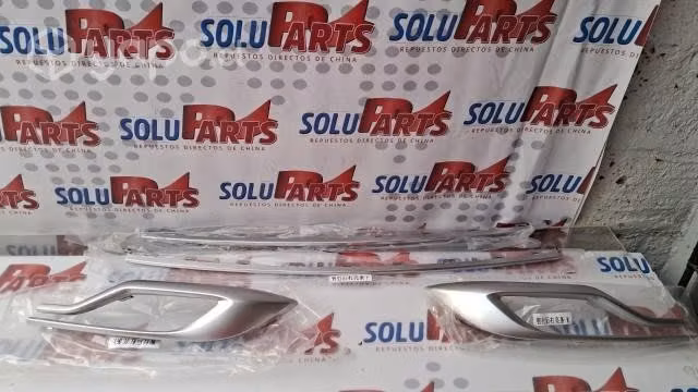 Cromo de parachoque tra juego 4 piezas para baic