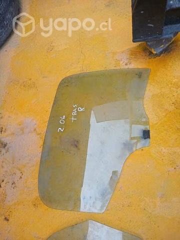 Peugeot 206 vidrio trasero derecho envio regs
