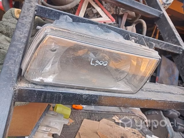 Hyundai l300 2004 foco optico envio regiones