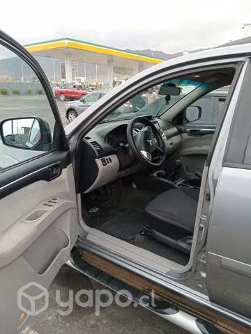 Montero sport g2 2.5 diesel 2014