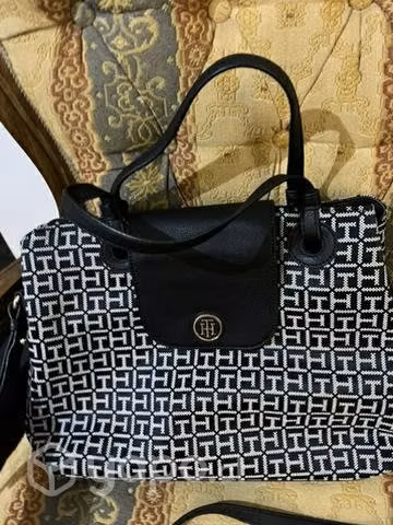 Cartera Tommy Hilfigher - Imagen 2