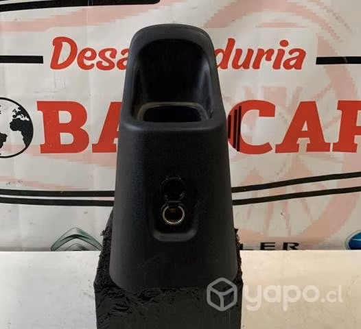 Consola central con conector v12 CITROEN C3