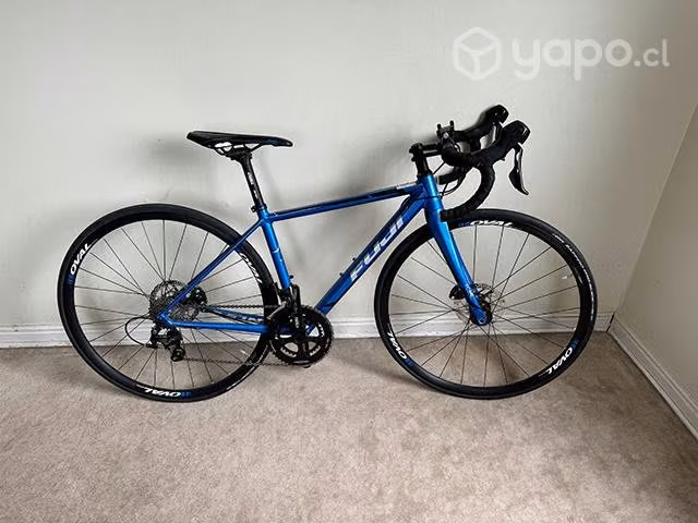 Bicicleta rutera Fuji Roubaix 1.3 Disc