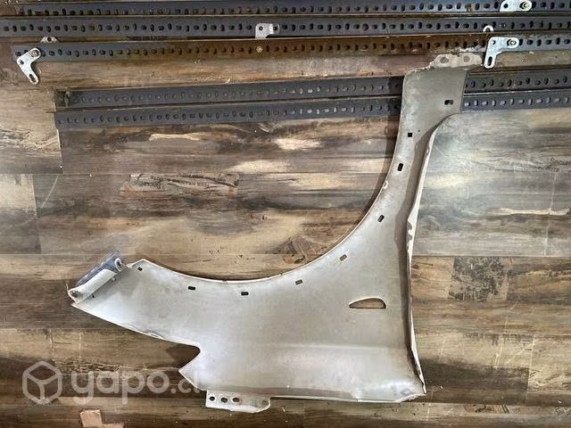 Tapabarro Hyundai i20 lado conductor - Imagen 2