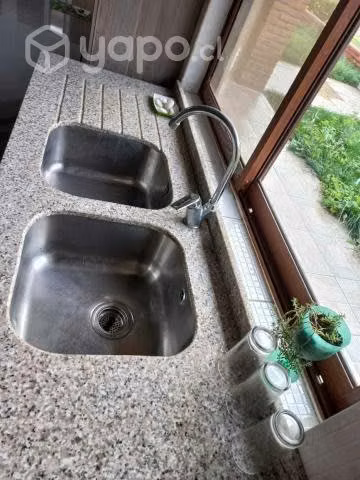 CASA EN CURACAVI DE 4 HABITACIONES 2 BAÑOS 200m2