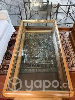 Mesa de centro de madera y cristales
