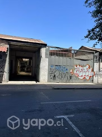 Se vende galpón