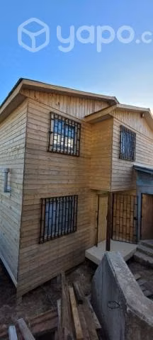 Se vende sitio con casa nueva, rol propio