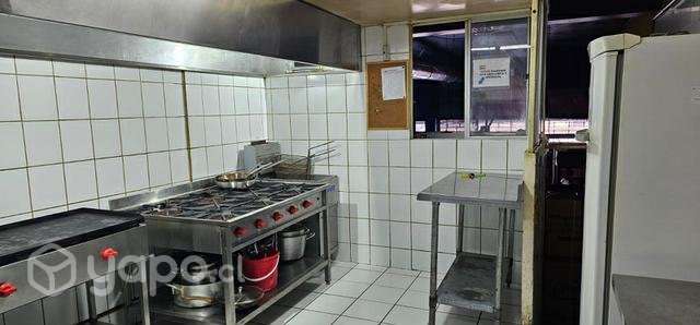 Restaurante CENTRO DE VIÑA DEL MAR Con patentes - Imagen 2