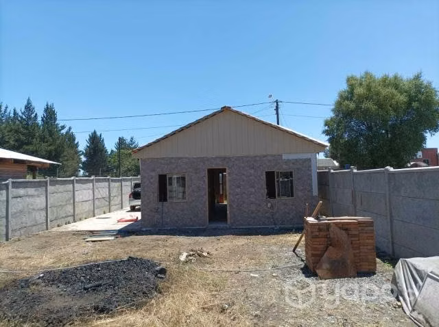 Vendo casa 95 % terminada