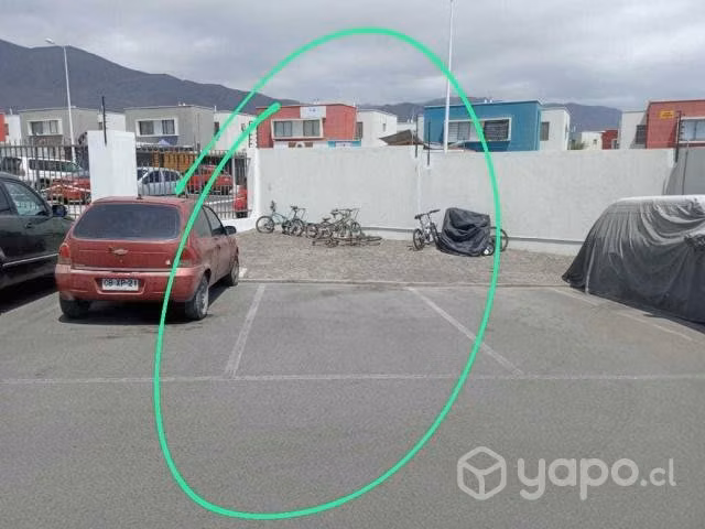 Arriendo estacionamiento