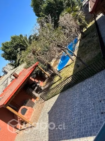 Se arrienda hermosa casa con piscina